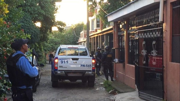 Allanan por error casa de una maestra en San Pedro Sula