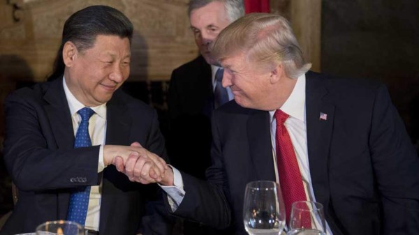 Trump entierra el hacha de guerra y firma un acuerdo comercial con China