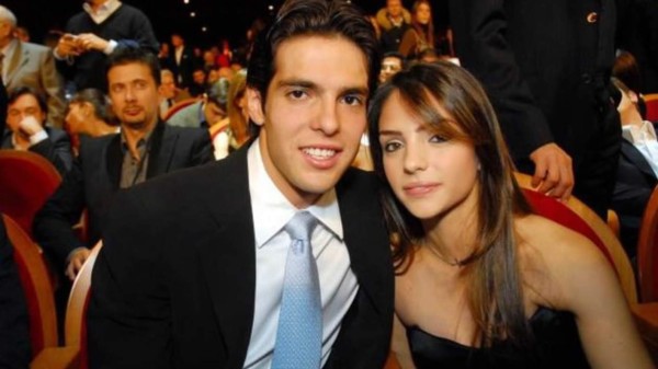 Esposa de Kaká anuncia separación por segunda vez