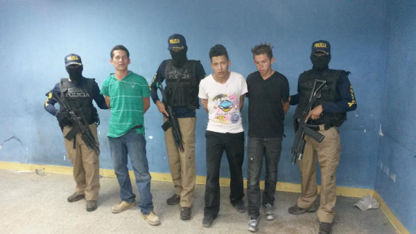 Junto a su banda cae extorsionador en Tegucigalpa