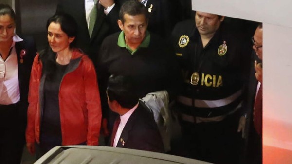 Kuczynski autoriza que Humala y su esposa pasen Navidad con sus hijos