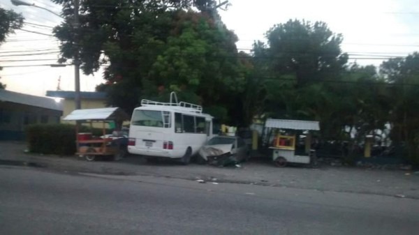 Tirotean bus en La Ceiba: un muerto y cuatro heridos
