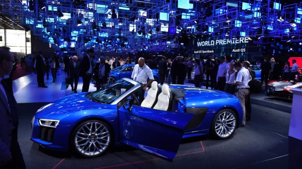 Autos eléctricos se abren espacio en el Salón de París