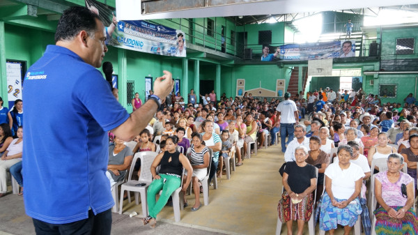 Calidonio promete obras en Chamelecón