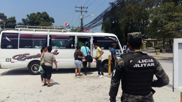 Paralizan buses en Choloma tras muerte de conductor