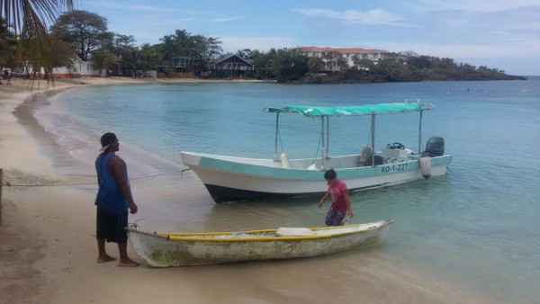 Inauguran ruta de ferry entre Utila y Roatán