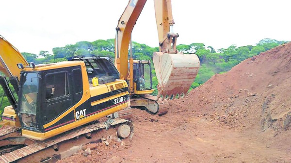 Intensifican búsqueda de restos de 8 mineros en Choluteca