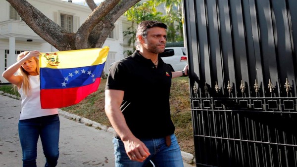 Leopoldo López ya está en España, confirma su padre