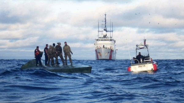 La Guardia Costera de EEUU desembarca siete toneladas de cocaína interceptada