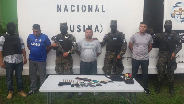 Capturan a tres supuestos asaltantes en el centro de San Pedro Sula