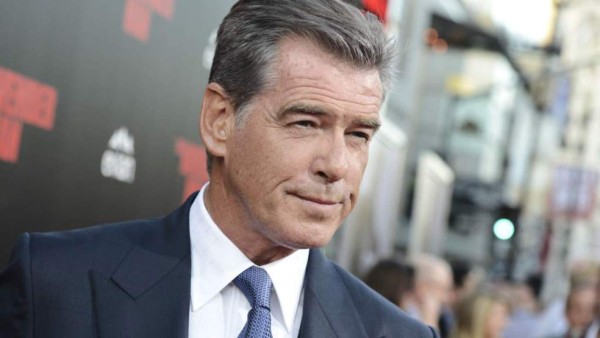 Hijos menores de Pierce Brosnan serán los próximos embajadores de los Globos de Oro