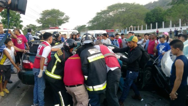 Accidente en la CA-5 deja al menos seis heridos