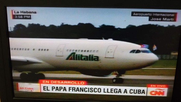 El papa Francisco llega a Cuba en primera visita a la isla