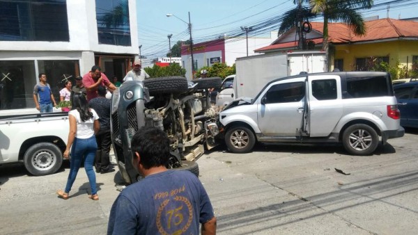 Se registra una fuerte colisión en el centro de San Pedro Sula