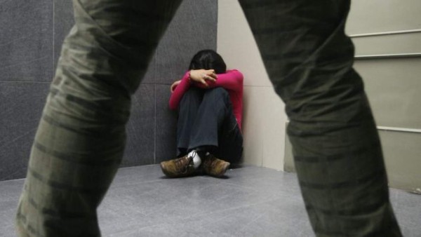 Condenan a un joven por violar a una compañera de clases en Comayagüela