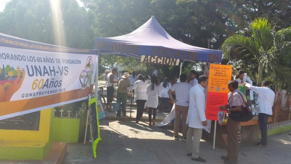 Estudiantes de medicina realizan feria de la salud en El Progreso