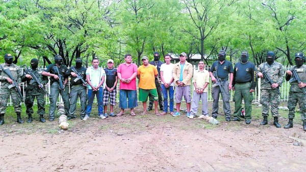 En allanamientos en el sur decomisan armas y drogas