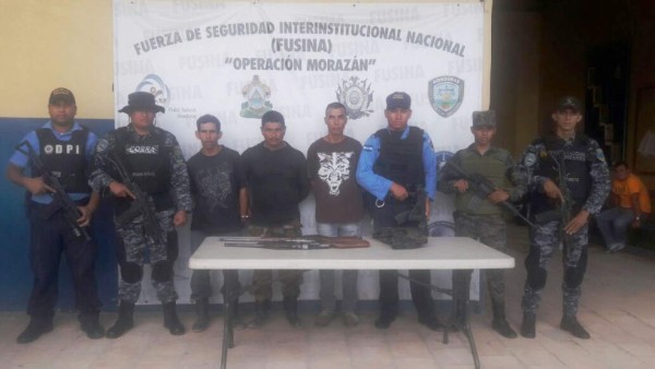 Capturan banda delictiva y mareros con armas y droga