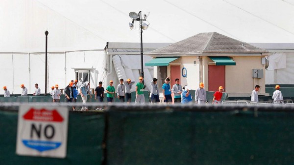 Biden reabrirá centro de detención para menores indocumentados
