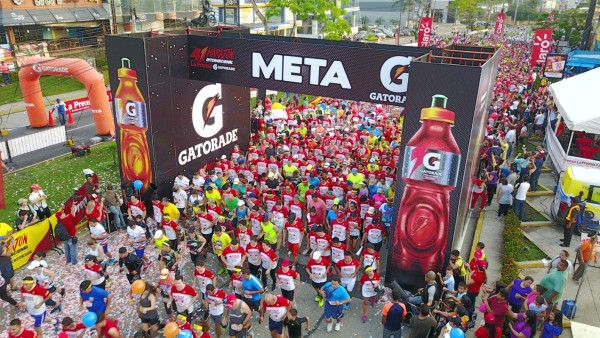 Maratón de LA PRENSA unió a miles de corredores