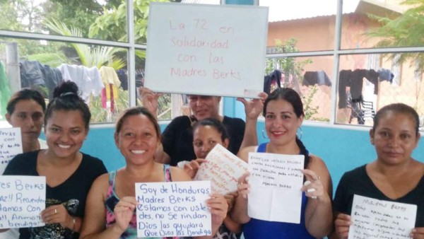 Madres migrantes llevan dos semanas en huelga de hambre