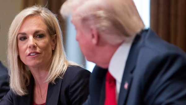 Trump advierte a Nielsen que debe ser 'más dura' en migración