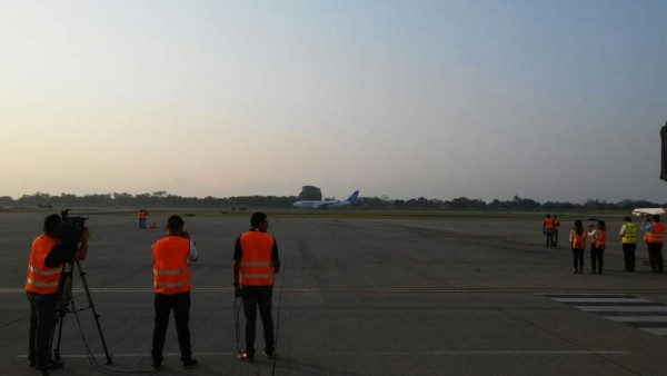 Aterriza en Honduras el primer vuelo directo desde España