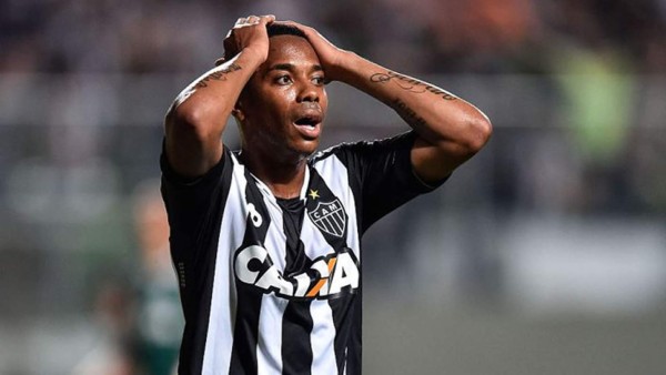 Robinho es condenado a prisión por violación en grupo