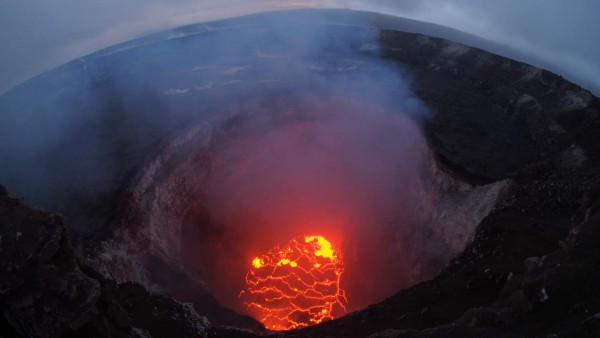 Hawái sigue en alerta ante inminente explosión de volcán Kilauea