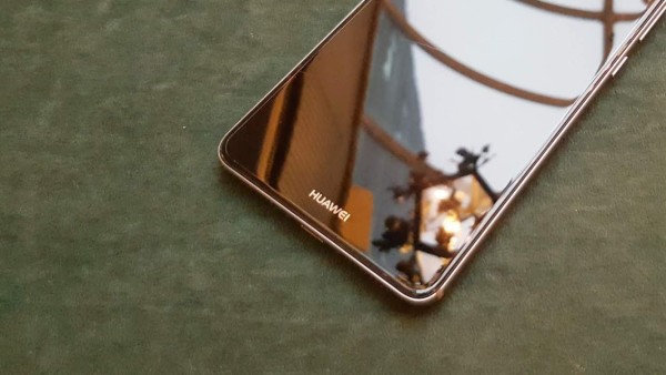 Huawei quiere sacar un teléfono mejor que el iPhone 8