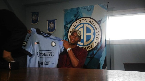 Jerry Bengtson presentado en Belgrano