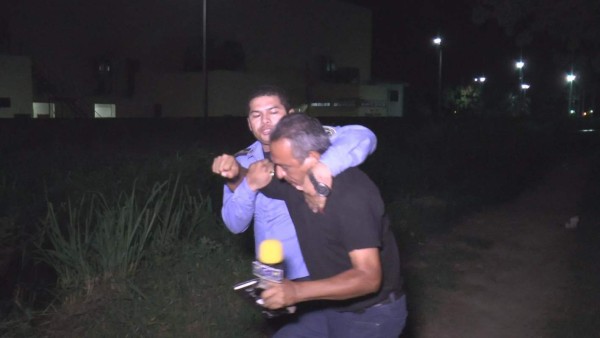 HCH denuncia agresión de policía a uno de sus periodistas