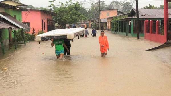 Huracán Eta podría llegar a categoría 4 antes de impactar en Honduras y Nicaragua