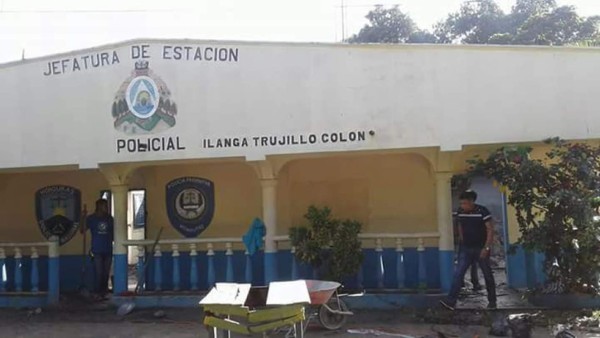 Simpatizantes de la Alianza quemaron posta policial de Ilanga, Colón