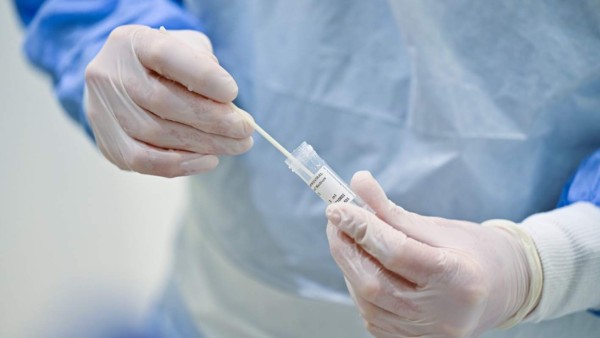 Bromas y críticas en China por aplicar test rectales para detectar coronavirus