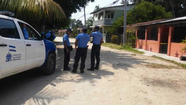 Llegó de madrugada a su casa, recibió una llamada y después apareció muerto