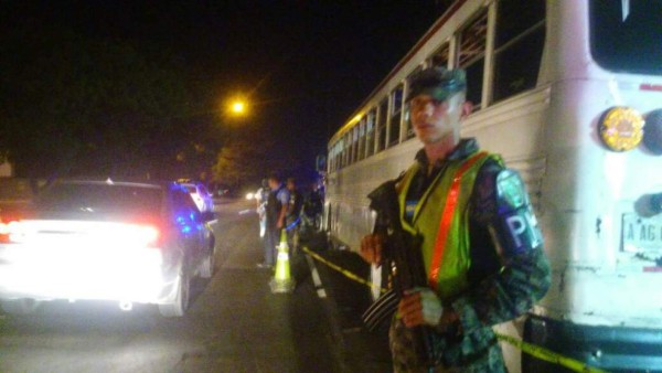 Matan a un joven en un bus para obreros de maquila en San Pedro Sula