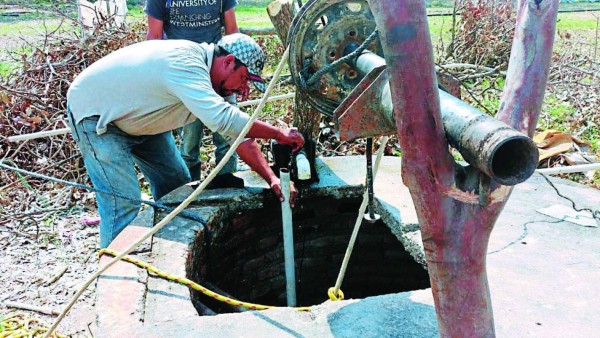 Hombre muere al caer en el fondo de un pozo en Talanga