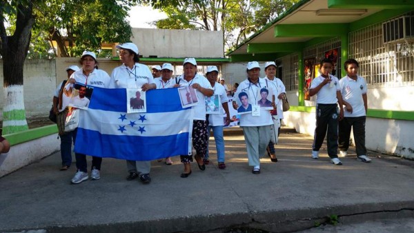 Caravana de madres hondureñas en búsqueda de migrantes desaparecidos en la ruta hacia EUA.