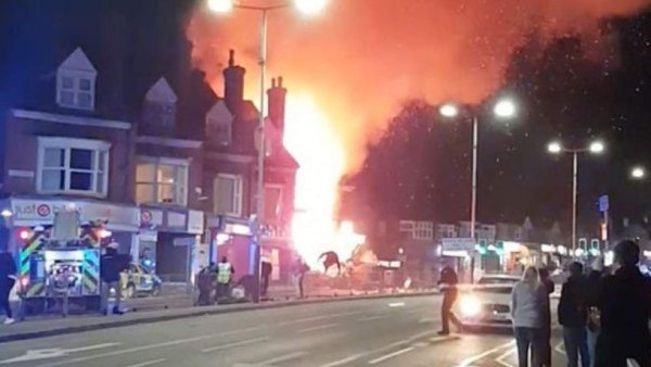 Explosión en un edificio de Leicester causa cuatro heridos