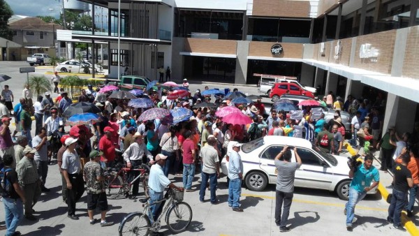 Vuelven las protestas contra EEH y la Enee en La Ceiba