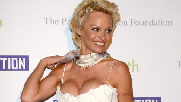 'El sexo era increíble': Pamela Anderson habla sobre intimidades en la mansión