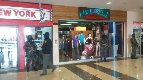 Aseguran barbería en mall de San Pedro Sula