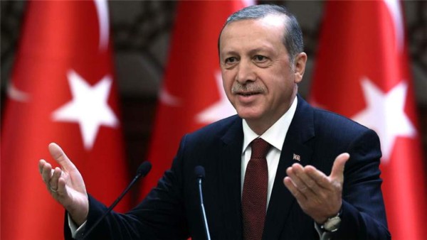 Erdogan acusa a Alemania de prácticas 'nazis' por mitines anulados