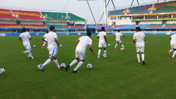 Sub 15 de Honduras cayó 0-5 en su debut ante Islandia