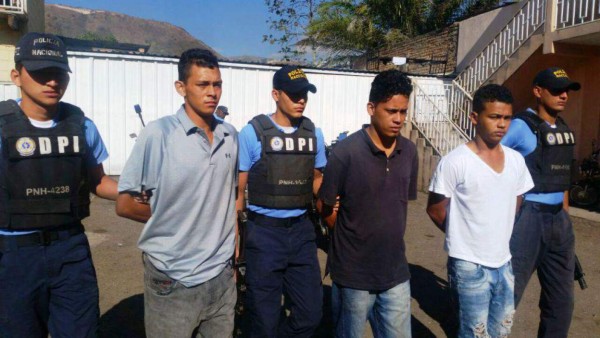 Dictan detención judicial contra sospechosos de incendiar camión en Tegucigalpa