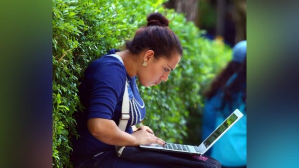 Educación habilita correos electrónicos para hacer de trámites y denuncias  