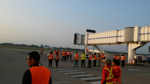 Aterriza en Honduras el primer vuelo directo desde España