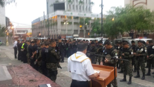 Más de 5,000 policías salen a proteger San Pedro Sula durante la Navidad