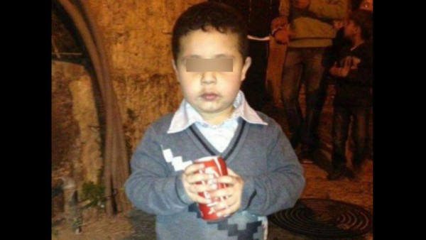 Condenan en Egipto a niño de tres años